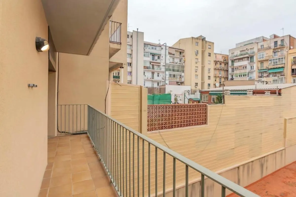 2 Bedroom With Balcony In Eixample 1-1 バルセロナ